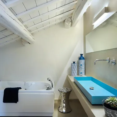 别墅 Sleeps 12 With Pool And Wifi *