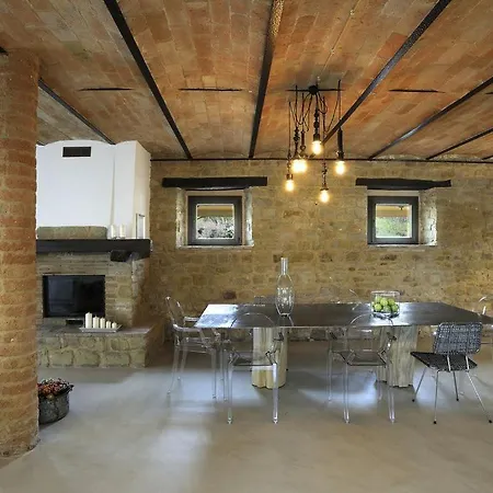 Sleeps 12 With Pool And Wifi * San Ginesio