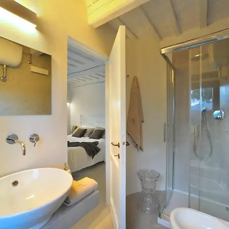 Sleeps 12 With Pool And Wifi
