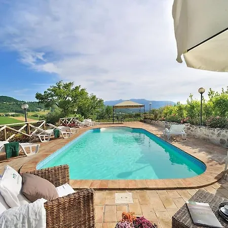 别墅 Sleeps 12 With Pool And Wifi