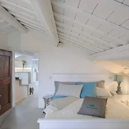Sleeps 12 With Pool And Wifi 别墅