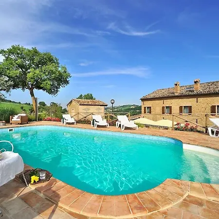 Sleeps 12 With Pool And Wifi 别墅 *